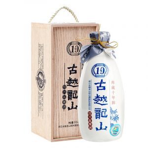 古越龙山10 年陈酿花雕酒(木盒珍藏版)  15% 500ml